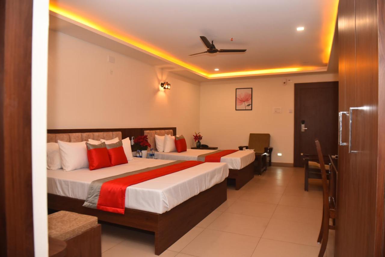M R Residency Dharwad. Apartment Bagian luar foto