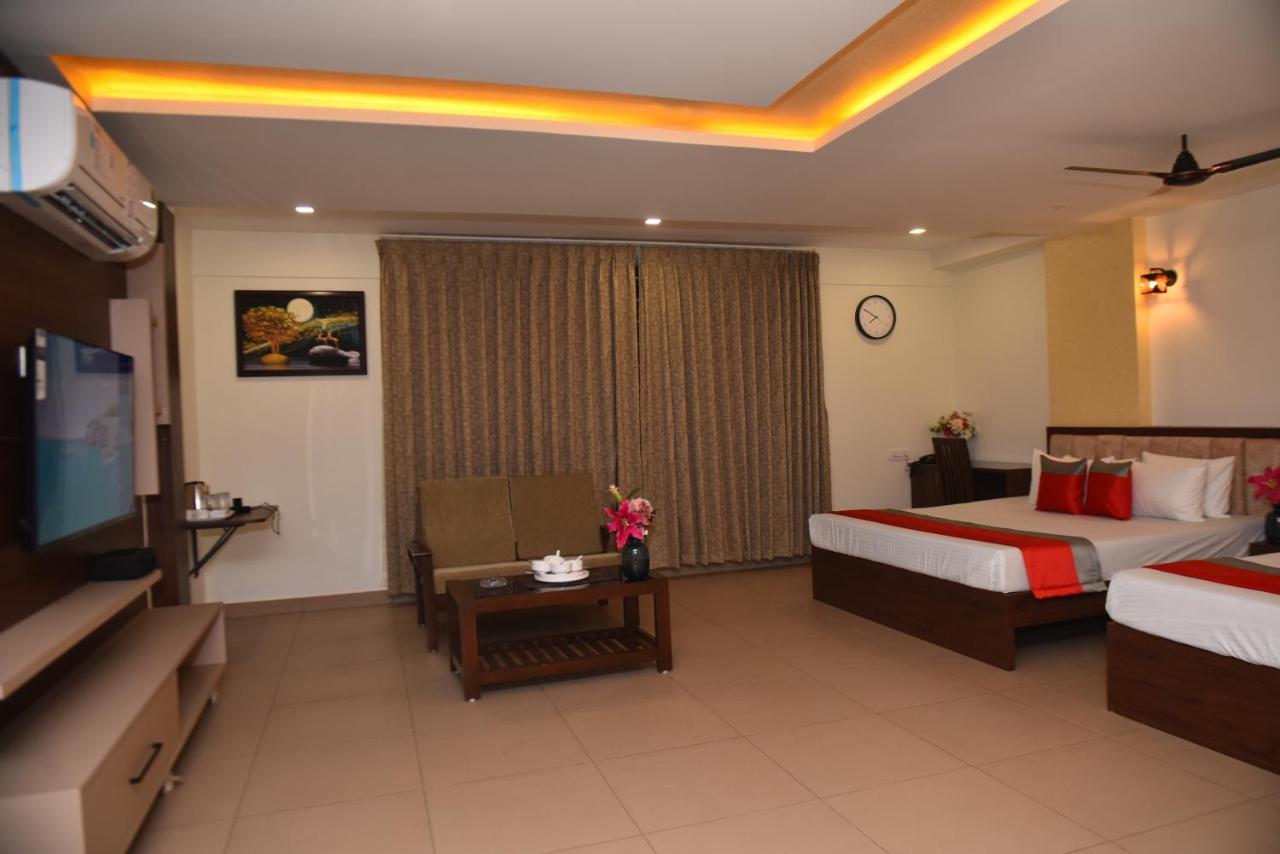 M R Residency Dharwad. Apartment Bagian luar foto
