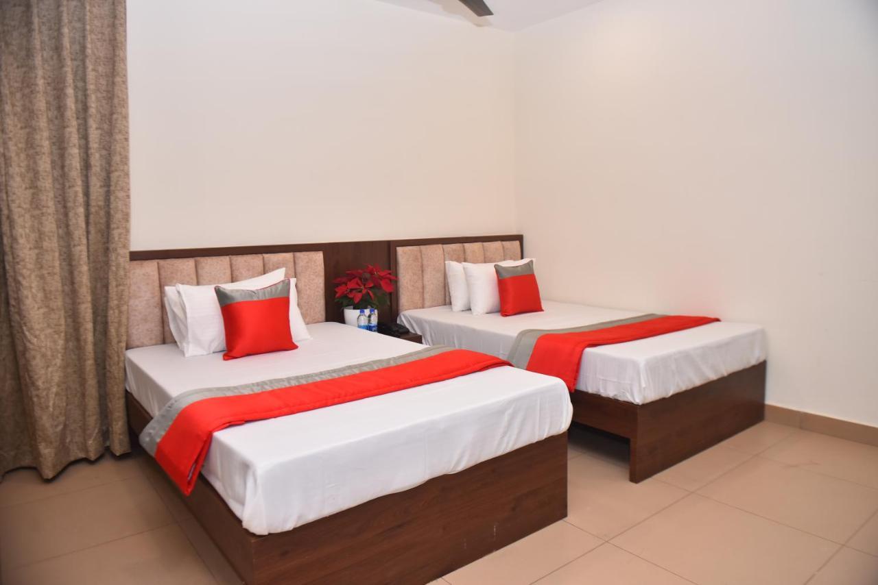 M R Residency Dharwad. Apartment Bagian luar foto