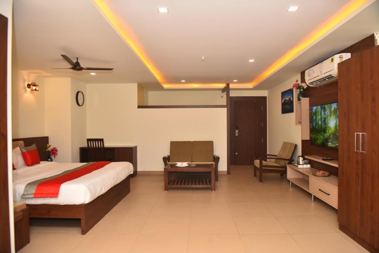 M R Residency Dharwad. Apartment Bagian luar foto