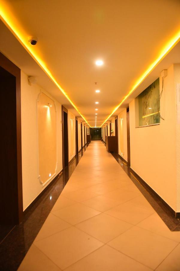 M R Residency Dharwad. Apartment Bagian luar foto