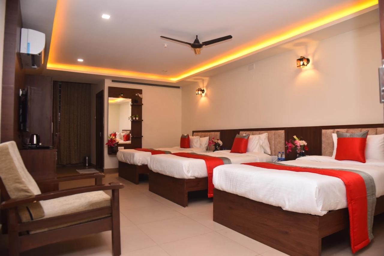 M R Residency Dharwad. Apartment Bagian luar foto