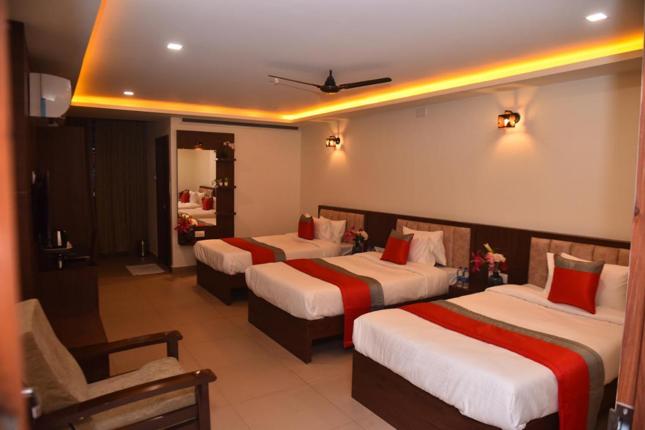 M R Residency Dharwad. Apartment Bagian luar foto