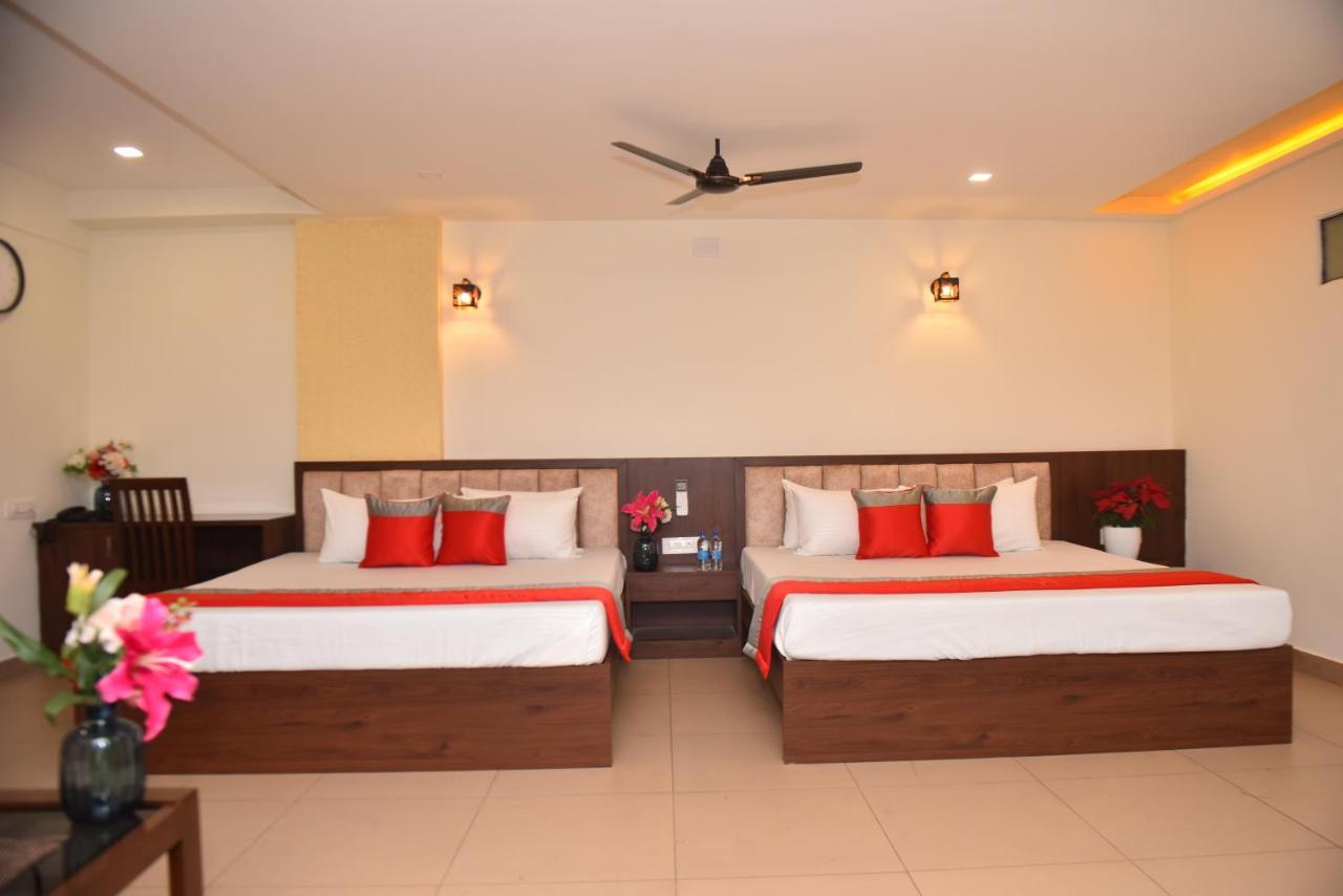M R Residency Dharwad. Apartment Bagian luar foto