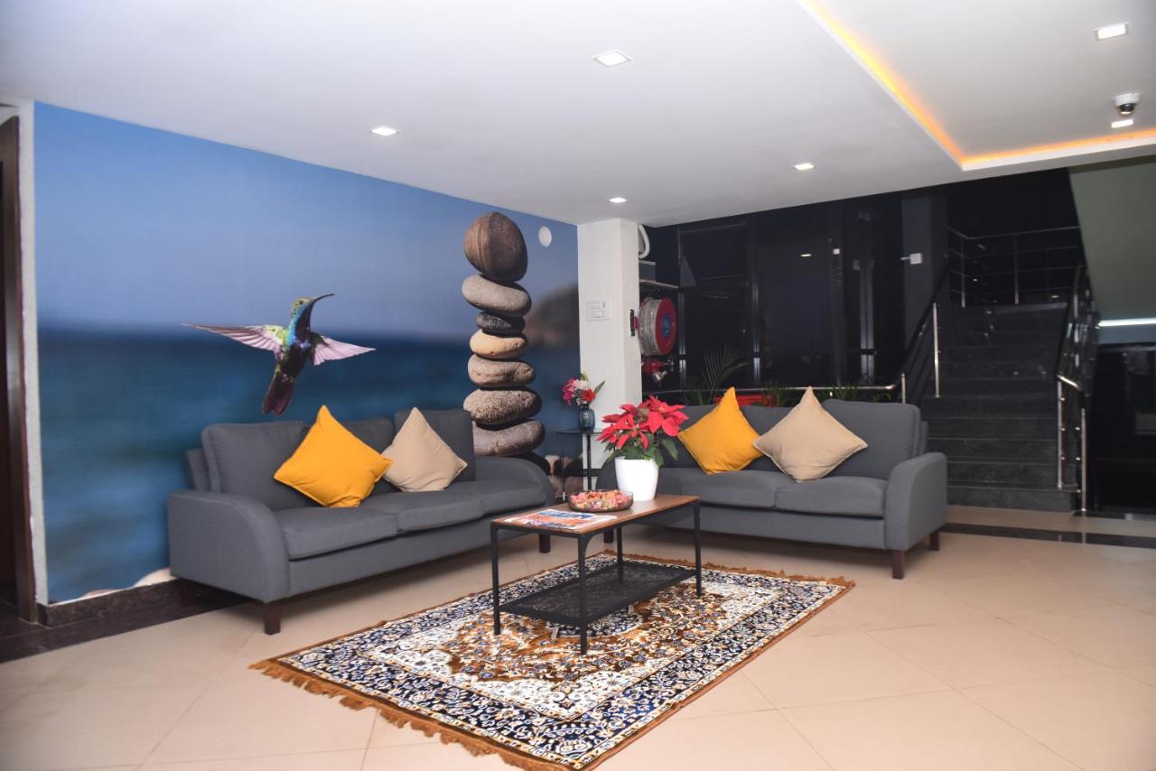 M R Residency Dharwad. Apartment Bagian luar foto