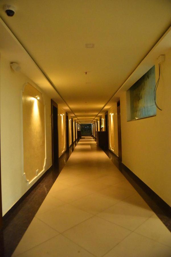 M R Residency Dharwad. Apartment Bagian luar foto