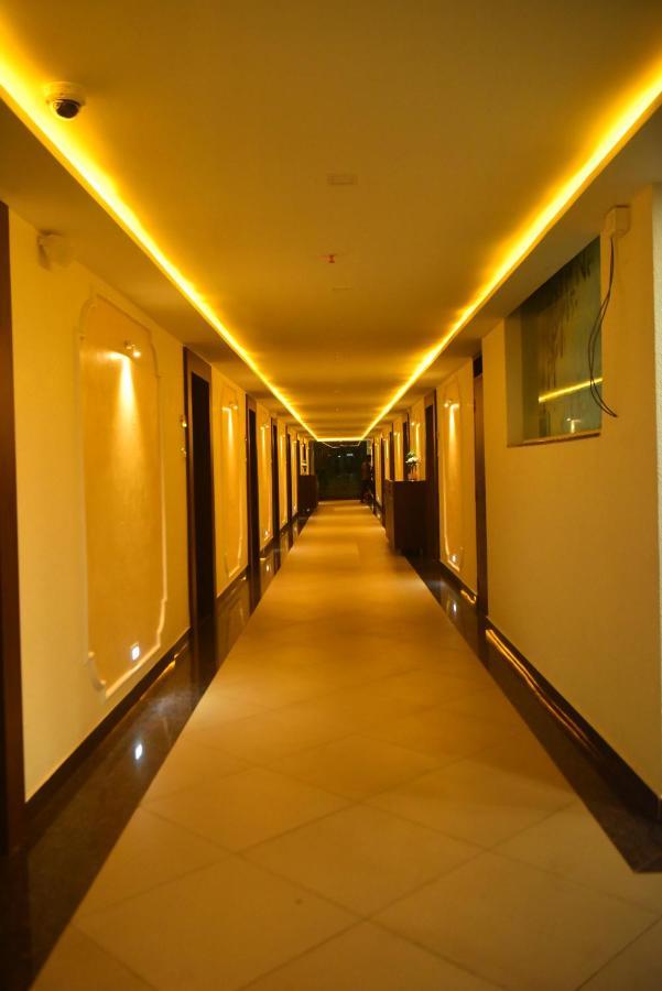 M R Residency Dharwad. Apartment Bagian luar foto