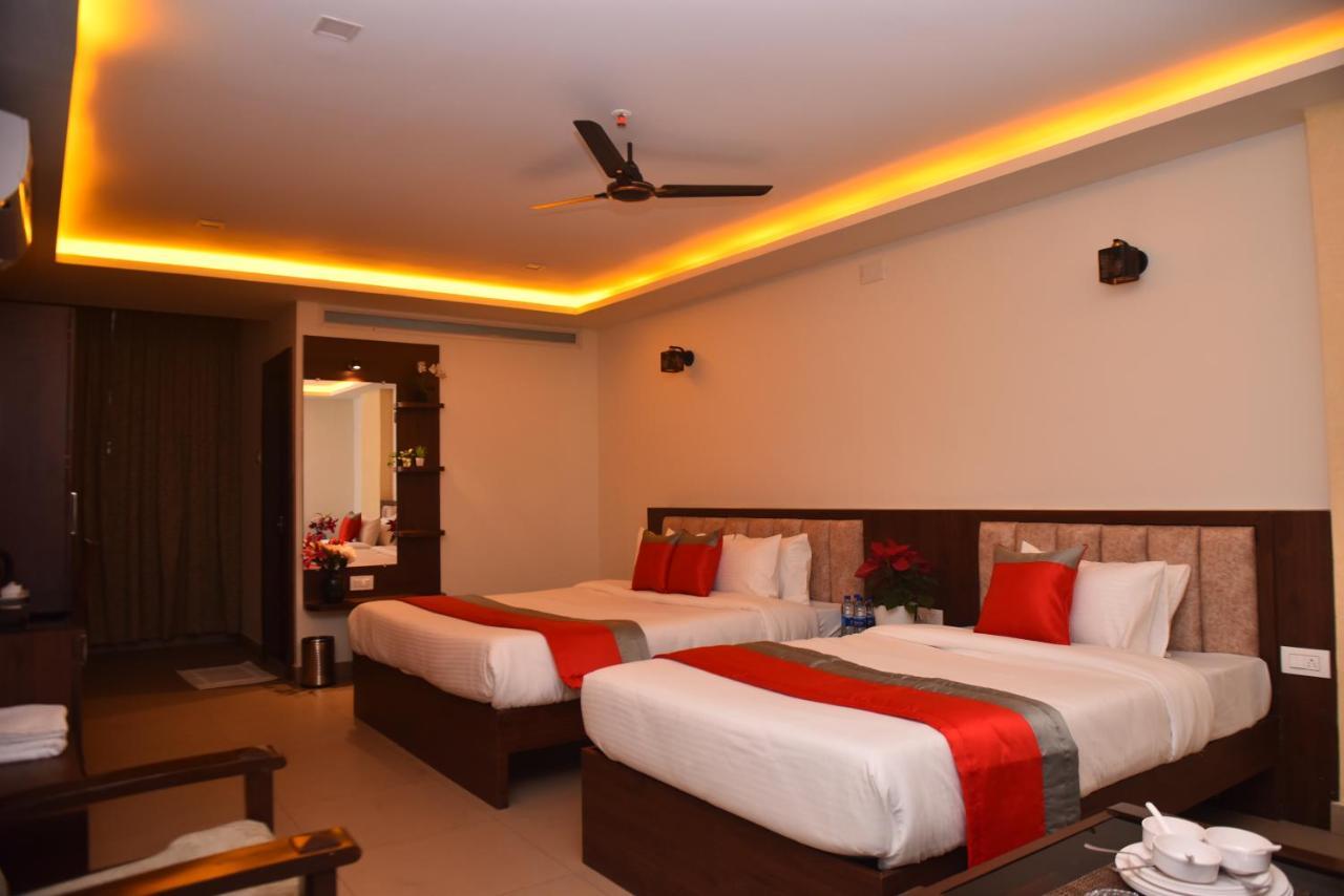 M R Residency Dharwad. Apartment Bagian luar foto
