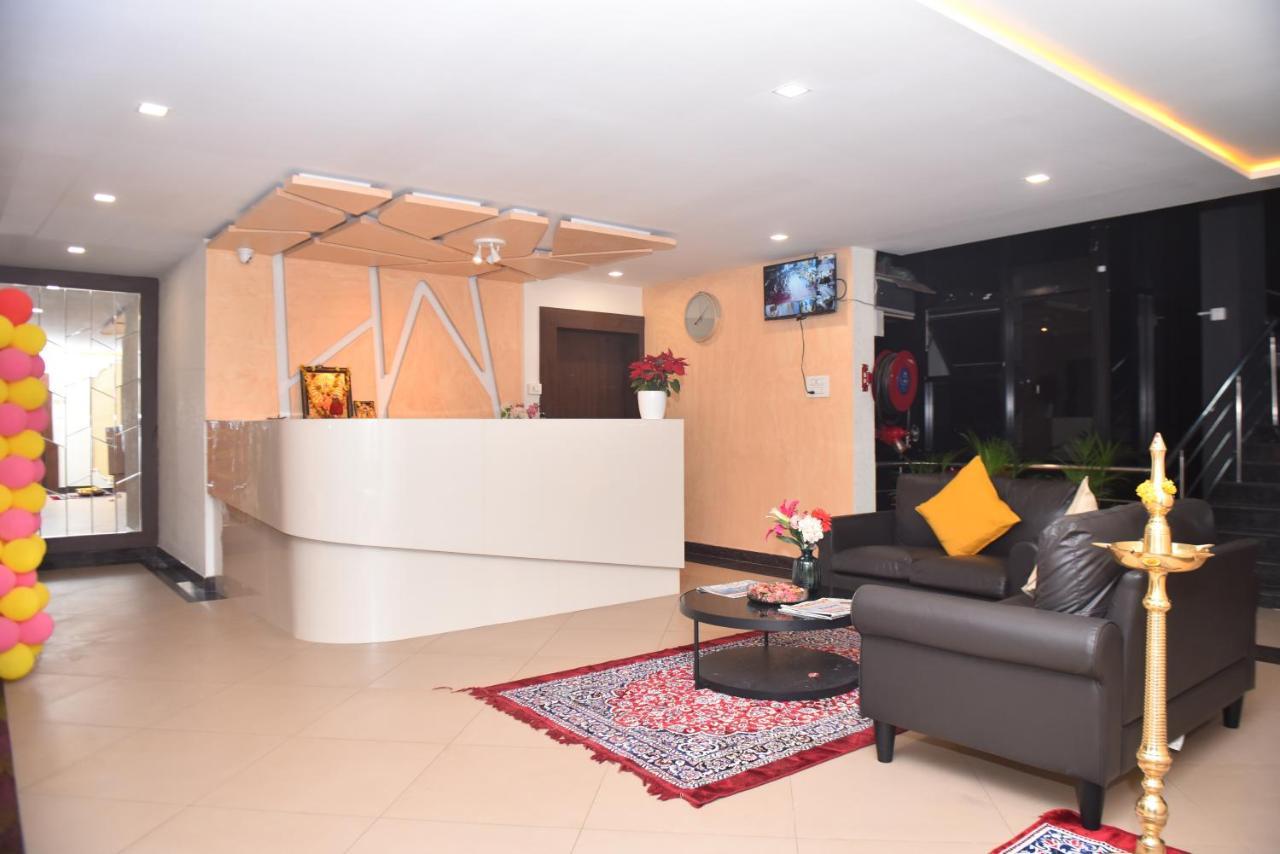 M R Residency Dharwad. Apartment Bagian luar foto