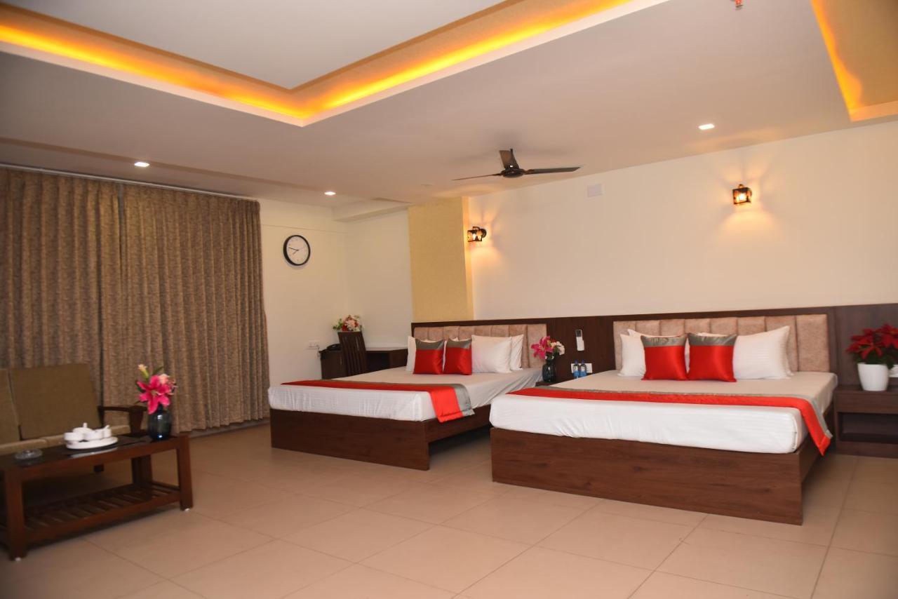 M R Residency Dharwad. Apartment Bagian luar foto